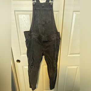 Women’s Maternity Overalls- Old Navy
